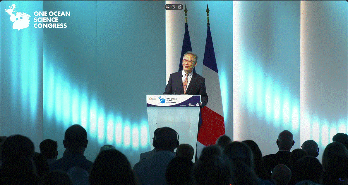 ce43d31b89ad1dd5fbbcbb77ca793de